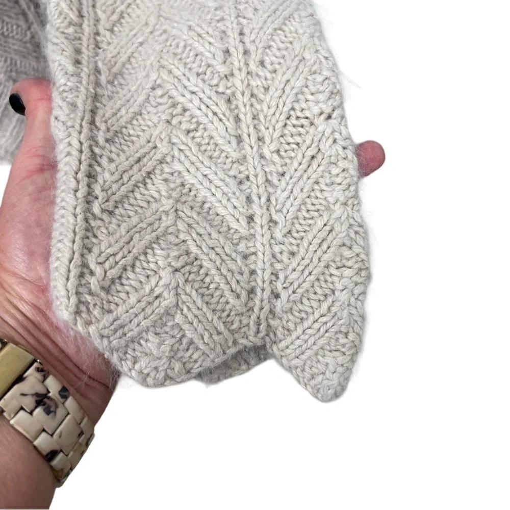 Deane & White Ramie/Angora Thick Knit Cream Soft Sweater Size Medium